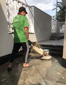Cách vệ sinh sàn gạch nhám